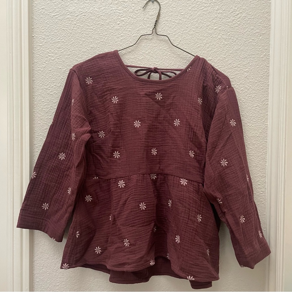 NWT Embroidered Lightspun Peplum Open-Back Top